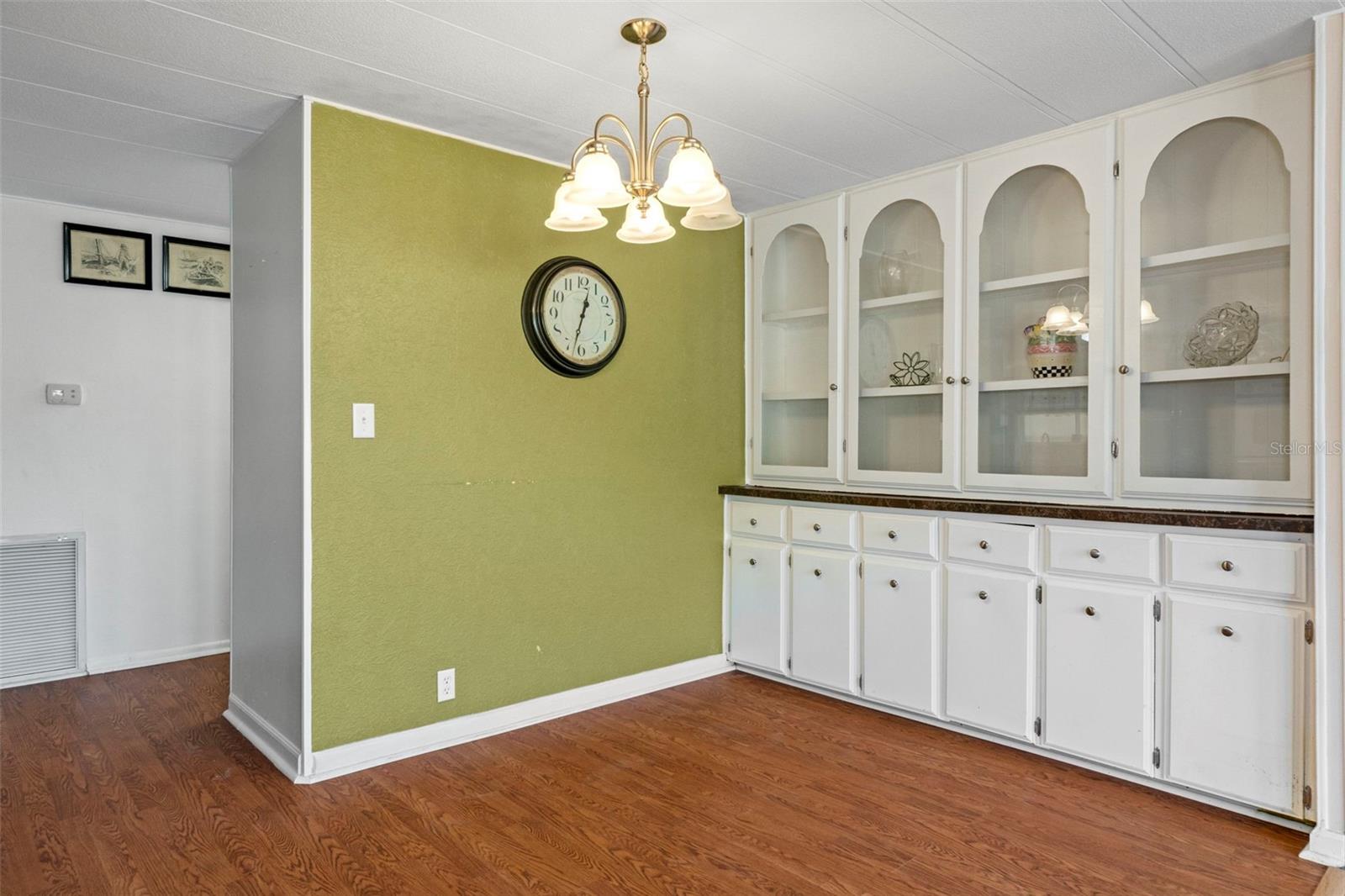 9046 CENTRAL AVE, BROOKSVILLE, FL, 34613