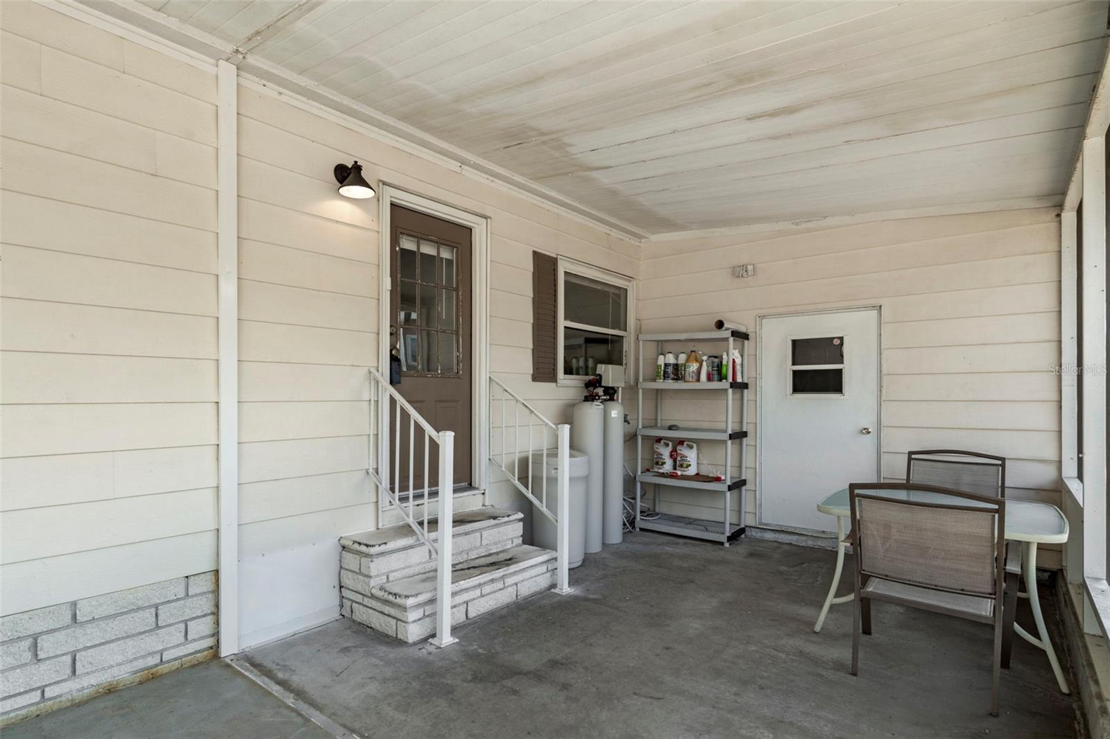 9046 CENTRAL AVE, BROOKSVILLE, FL, 34613