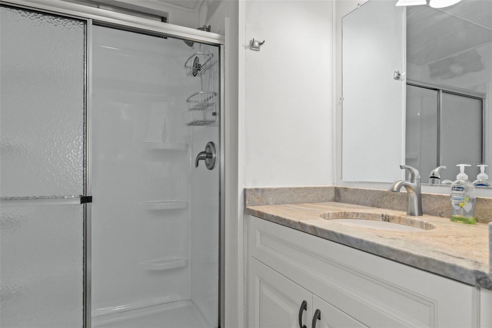 9046 CENTRAL AVE, BROOKSVILLE, FL, 34613