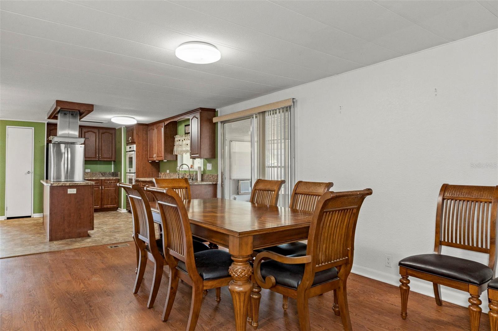 9046 CENTRAL AVE, BROOKSVILLE, FL, 34613