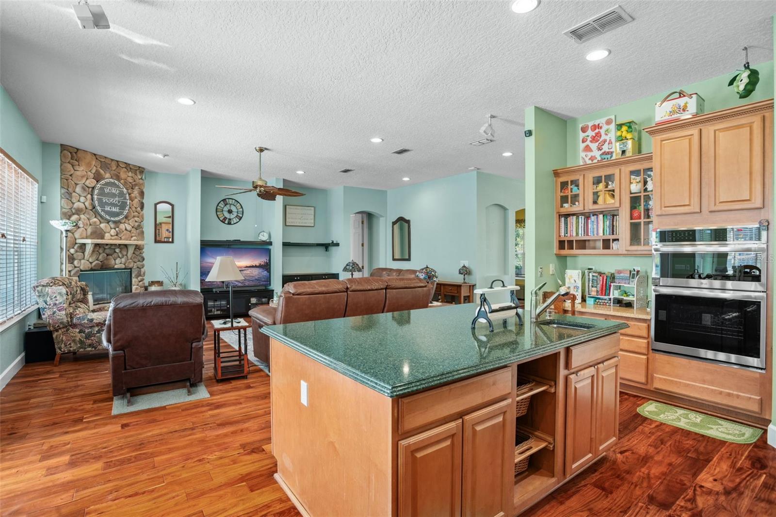 19430 SARMUNDHAM ST, ORLANDO, FL, 32833