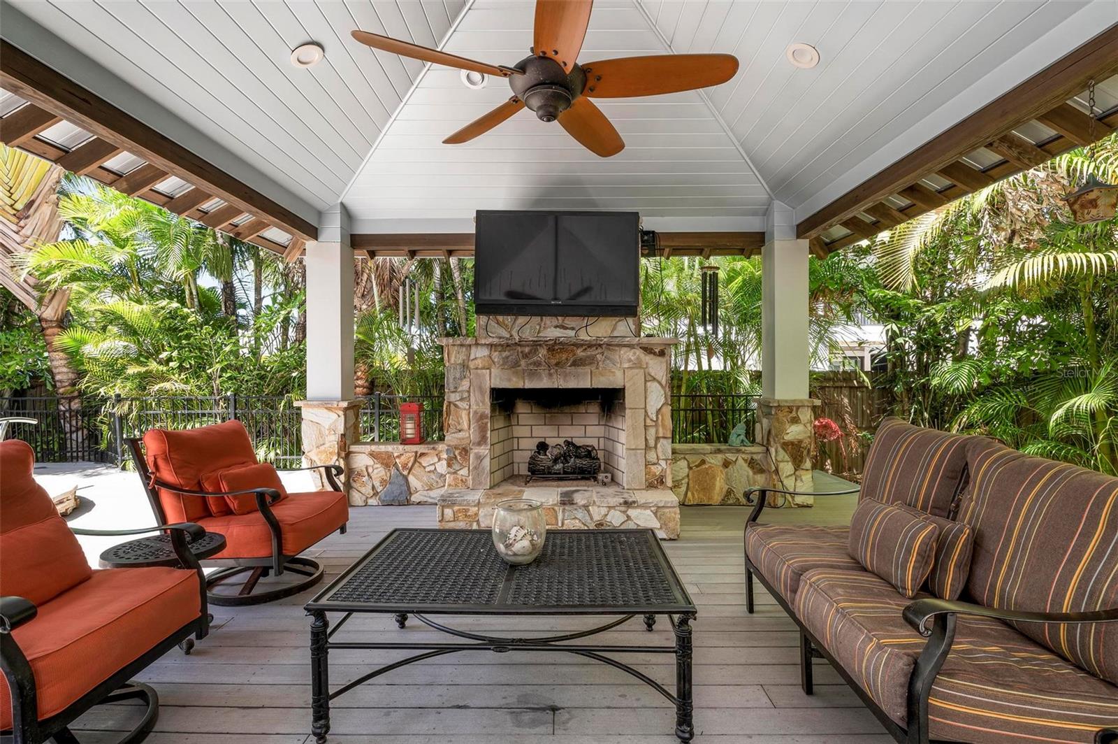 116 50TH ST, HOLMES BEACH, FL, 34217