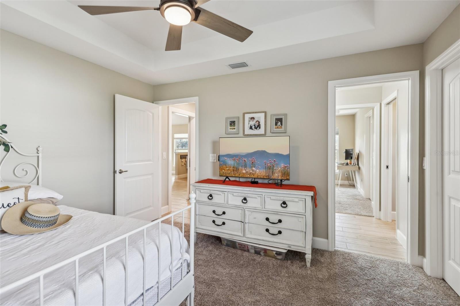 3415 LAKE DIANE RD, TAVARES, FL, 32778