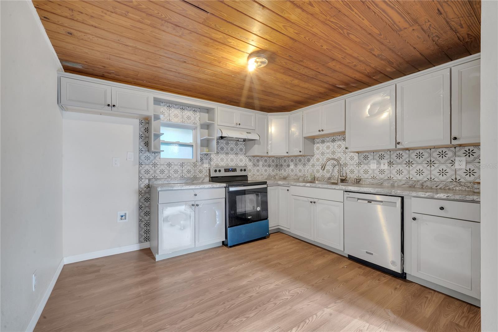 437 LOCKHART ST, DAYTONA BEACH, FL, 32114