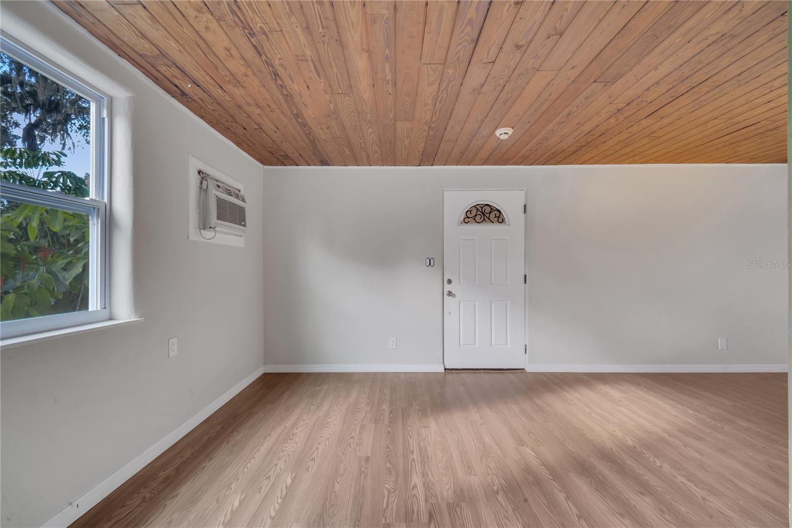 437 LOCKHART ST, DAYTONA BEACH, FL, 32114