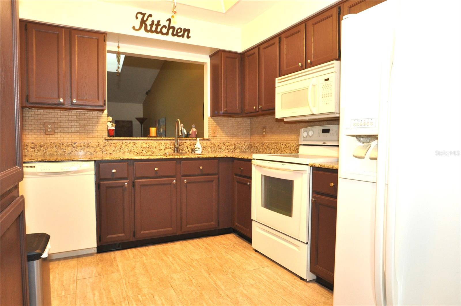 3480 HILLMOOR DR, PALM HARBOR, FL, 34685