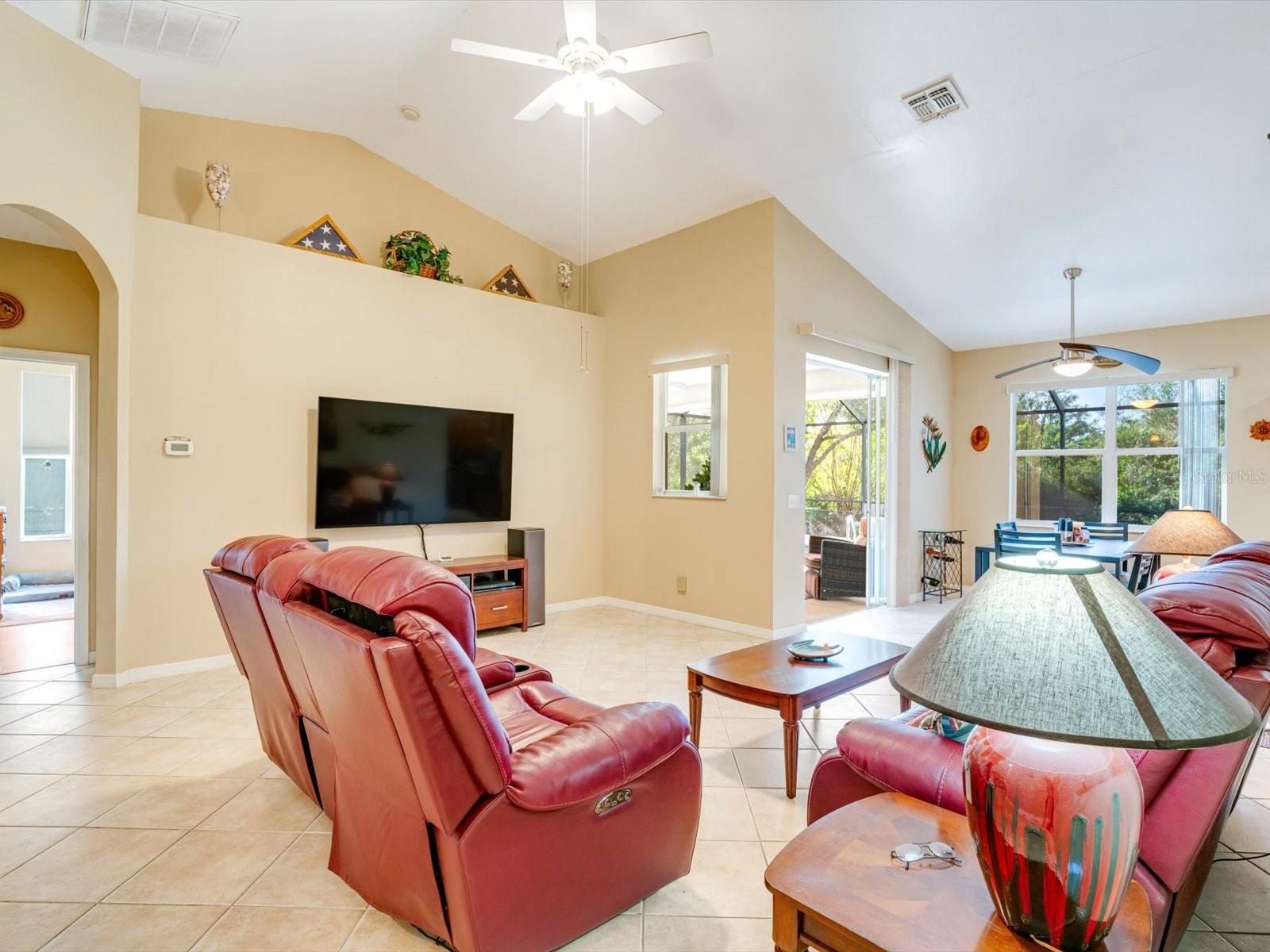 279 HUTCHINS ST, PORT CHARLOTTE, FL, 33953