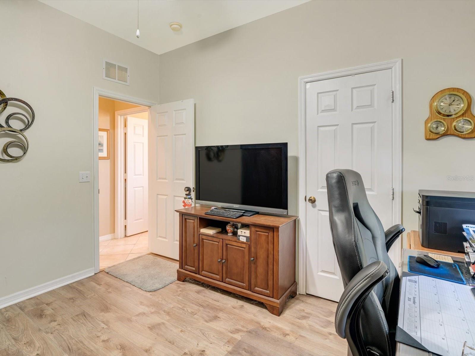 279 HUTCHINS ST, PORT CHARLOTTE, FL, 33953