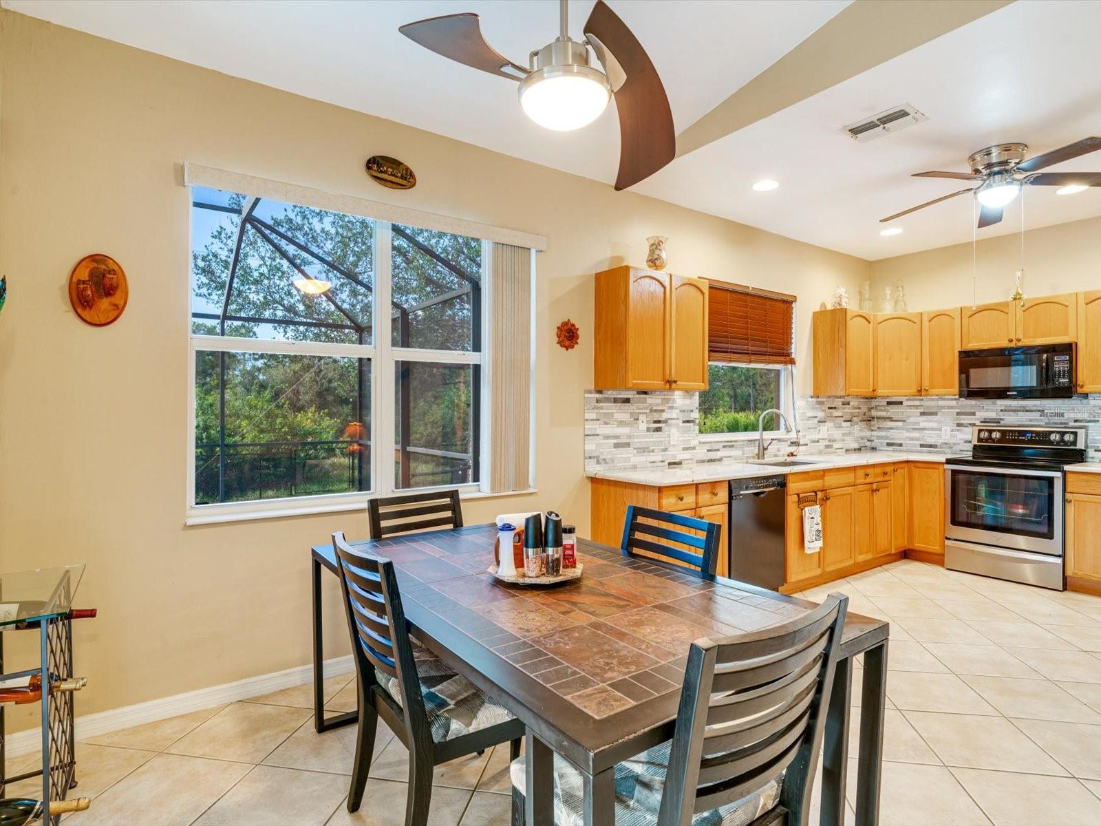 279 HUTCHINS ST, PORT CHARLOTTE, FL, 33953
