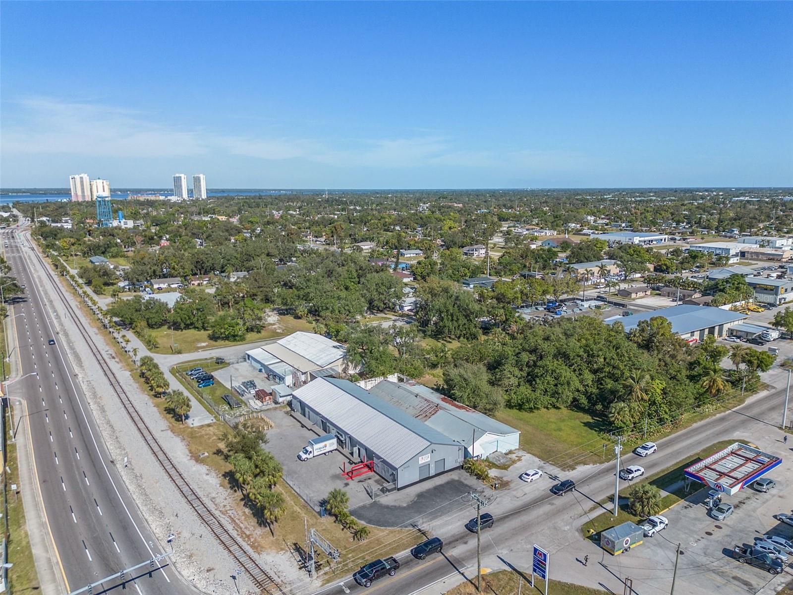 2605 EDISON AVE, FORT MYERS, FL, 33916