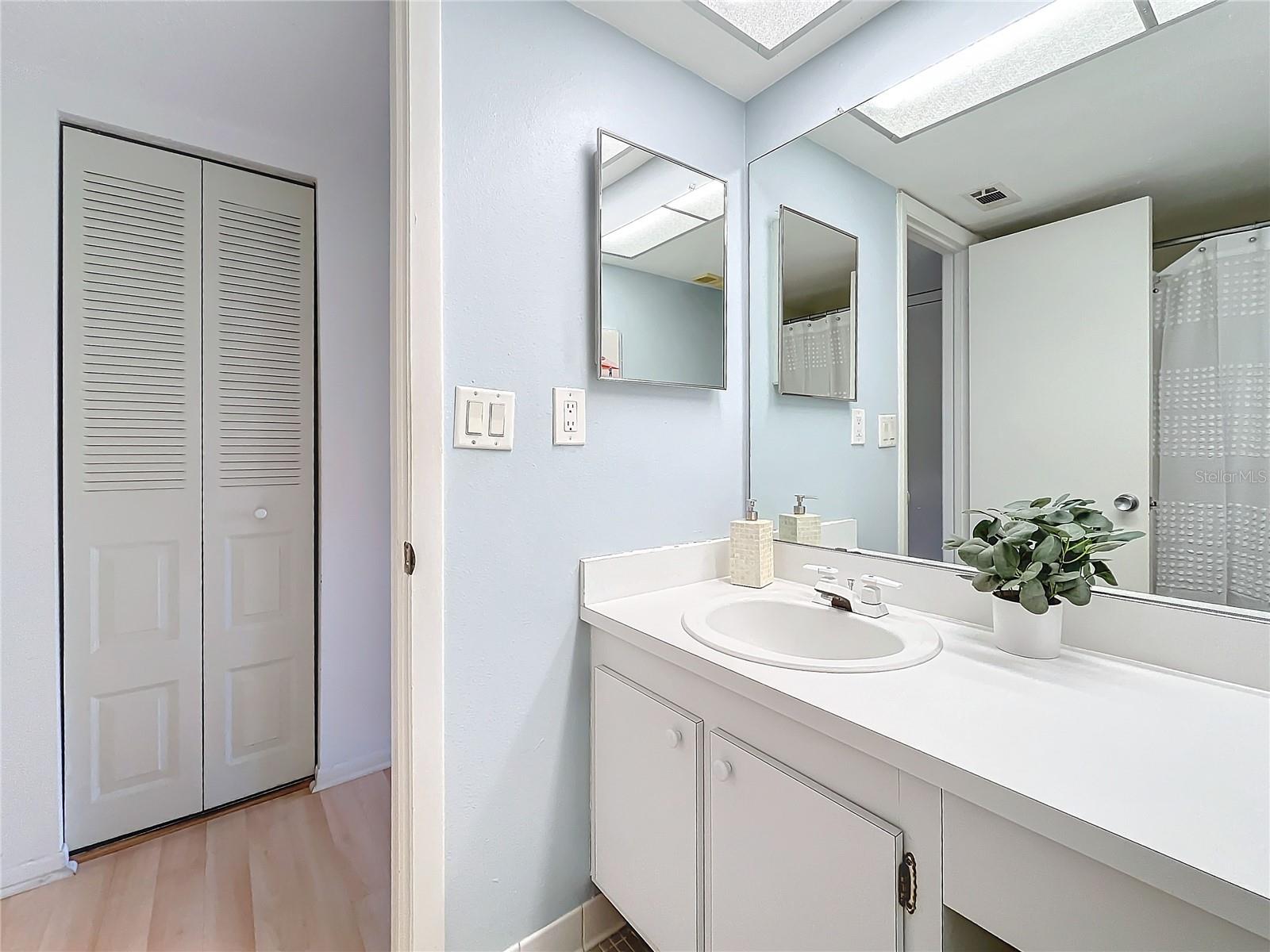 4920 LOCUST ST NE #106, ST PETERSBURG, FL, 33703