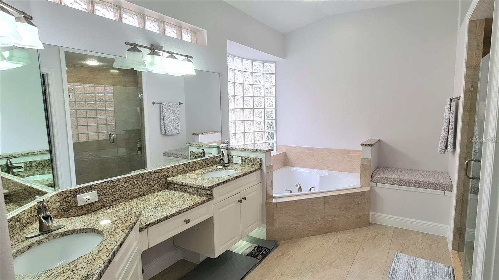 9042 HERITAGE BAY CIR, ORLANDO, FL, 32836