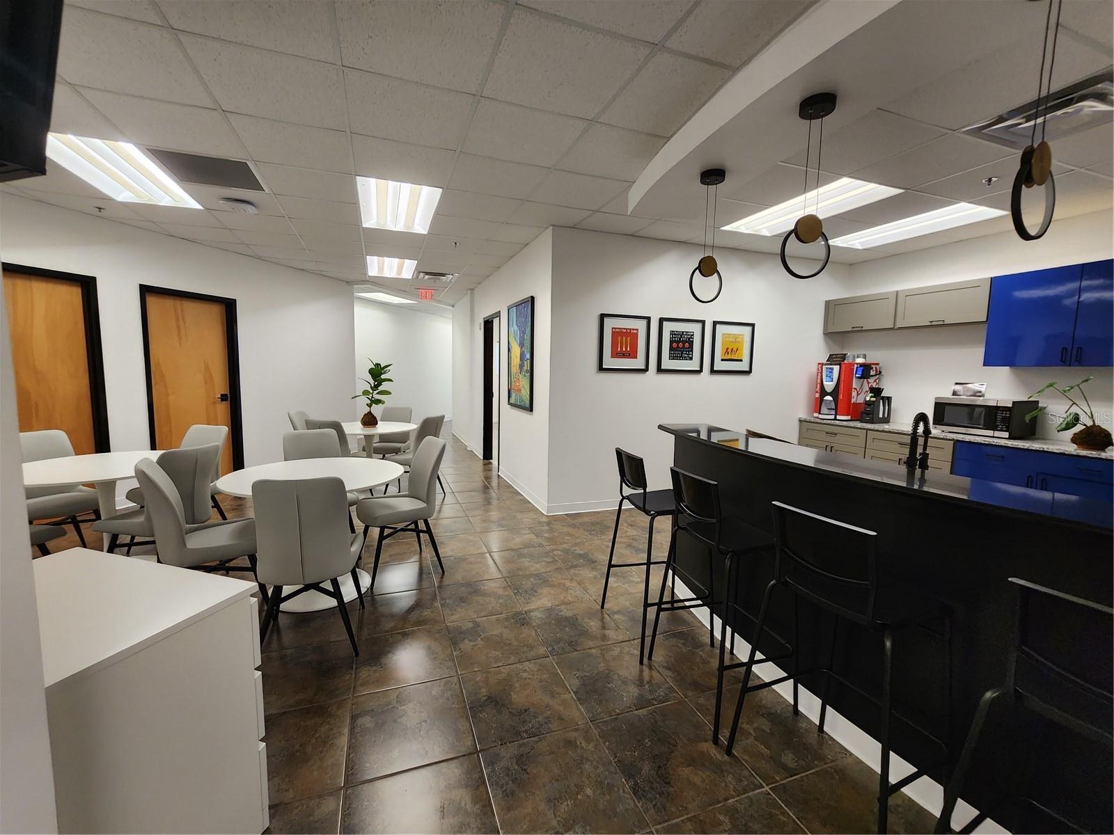 7075 KINGSPOINTE PKWY #9, ORLANDO, FL, 32819