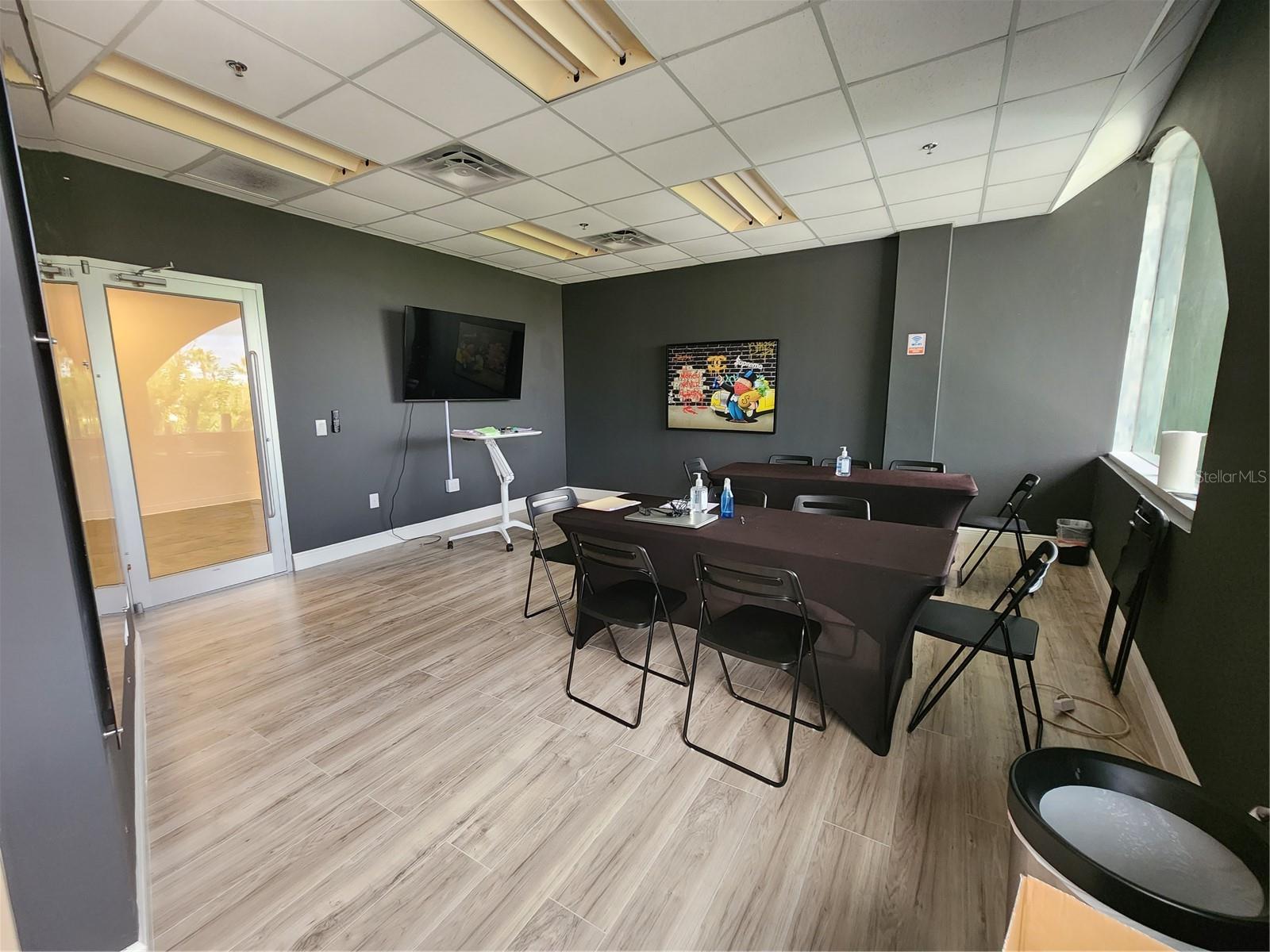 7075 KINGSPOINTE PKWY #9, ORLANDO, FL, 32819