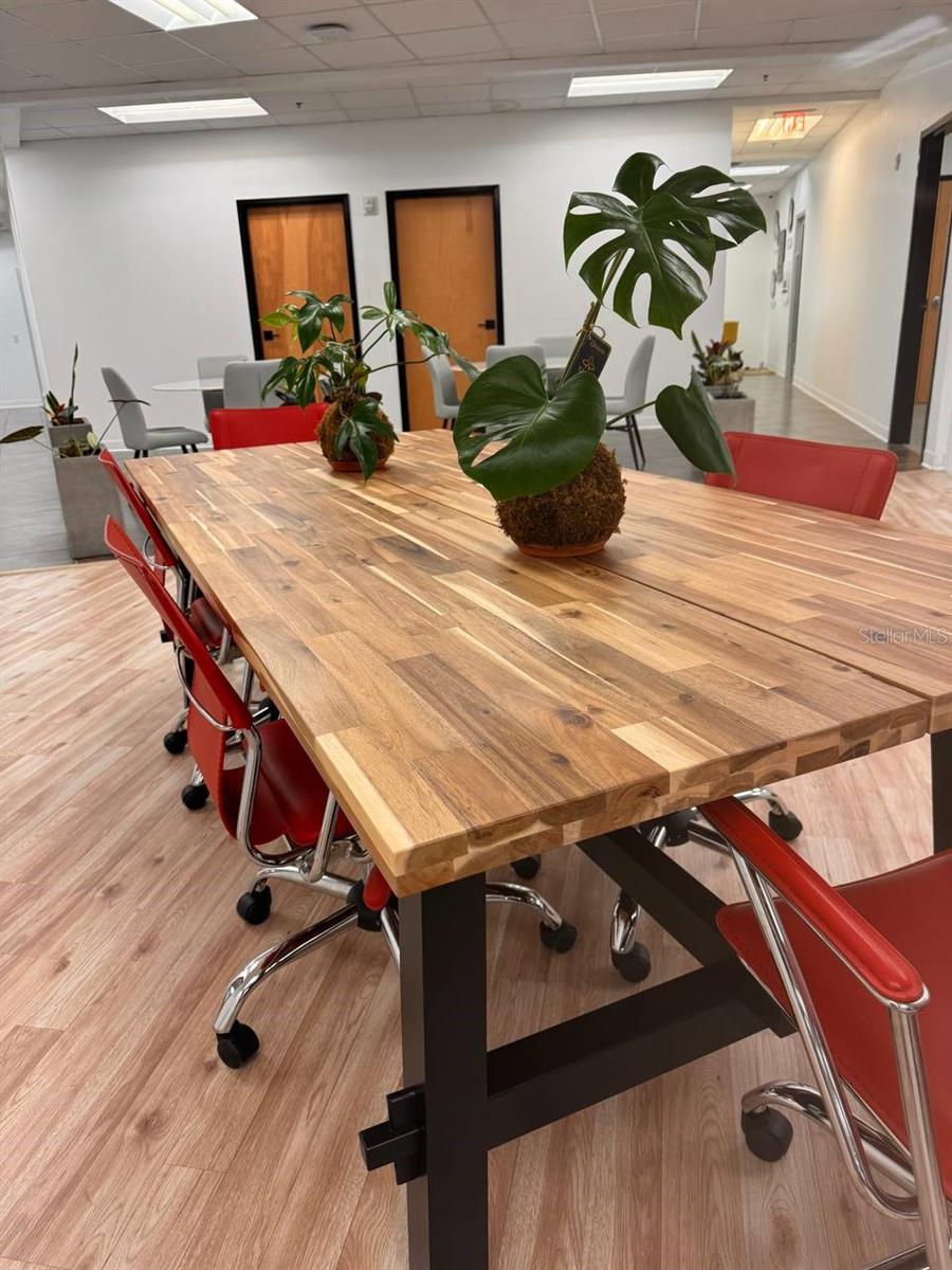 7075 KINGSPOINTE PKWY #9, ORLANDO, FL, 32819