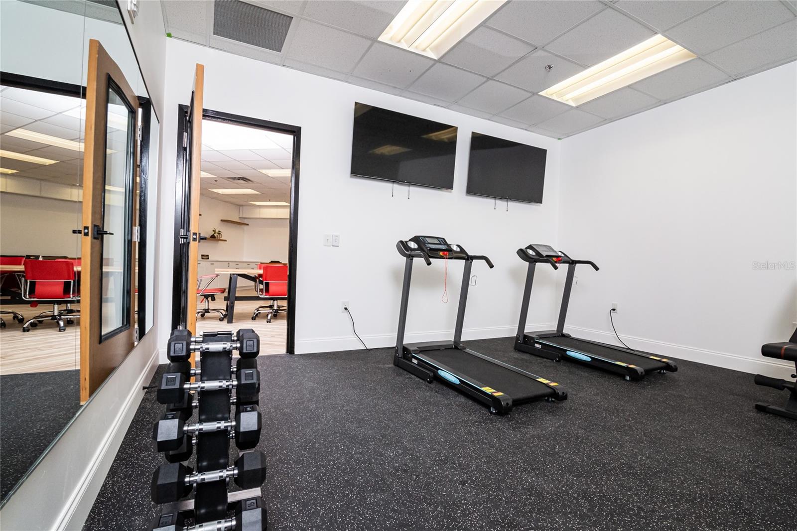 7075 KINGSPOINTE PKWY #9, ORLANDO, FL, 32819