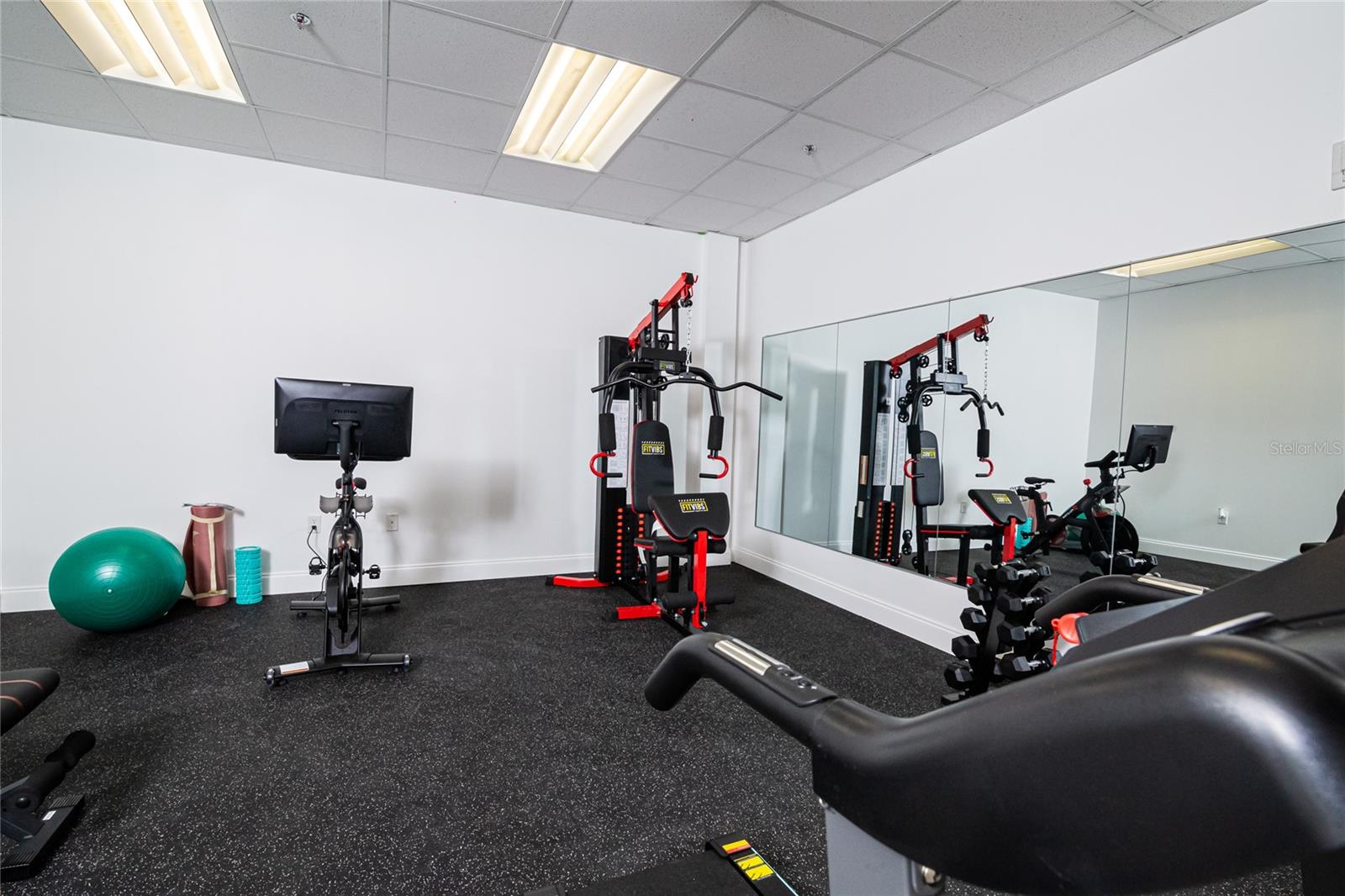 7075 KINGSPOINTE PKWY #9, ORLANDO, FL, 32819