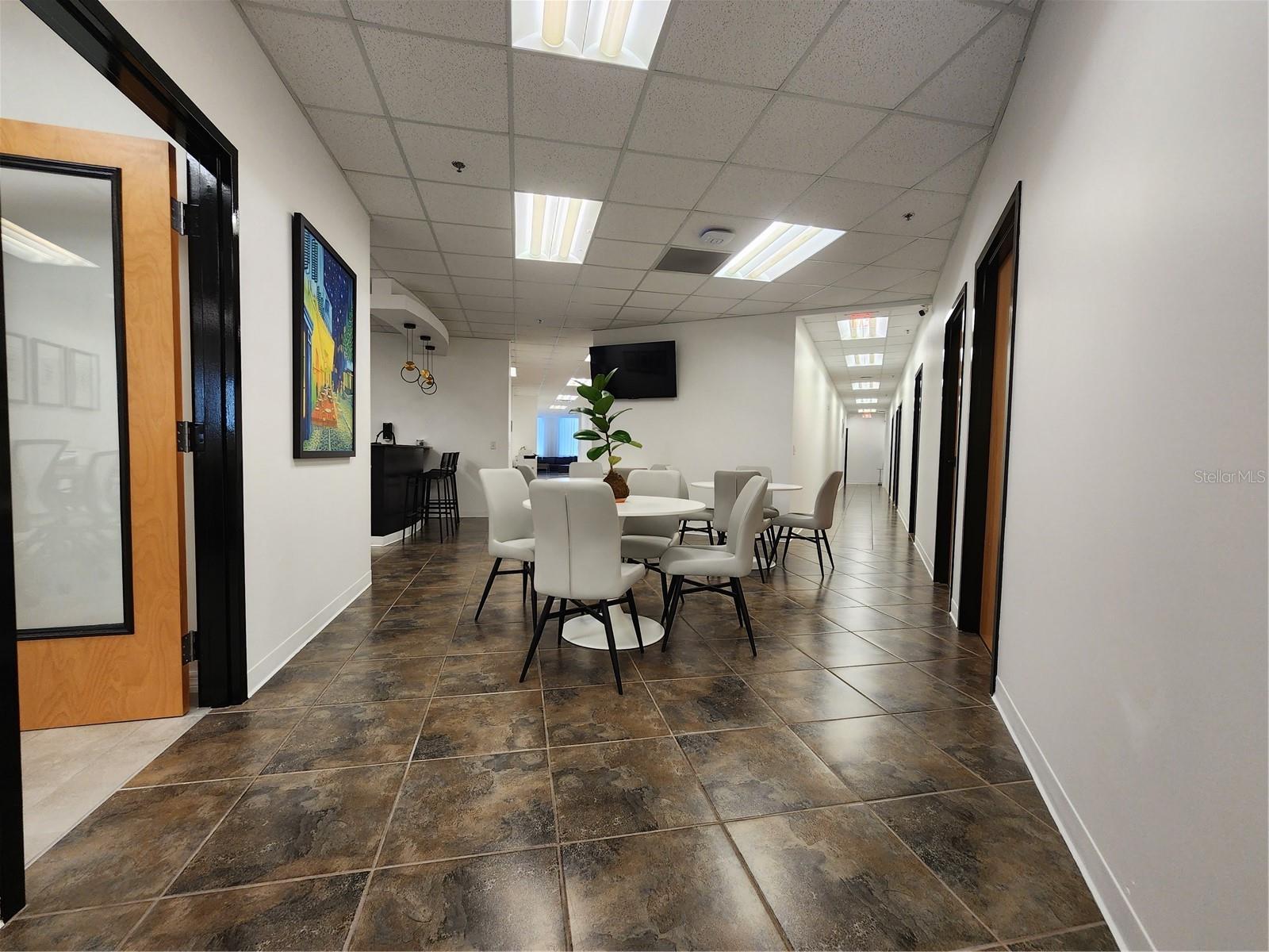 7075 KINGSPOINTE PKWY #9, ORLANDO, FL, 32819