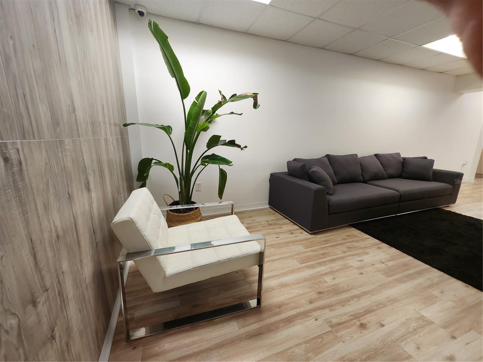 7075 KINGSPOINTE PKWY #9, ORLANDO, FL, 32819