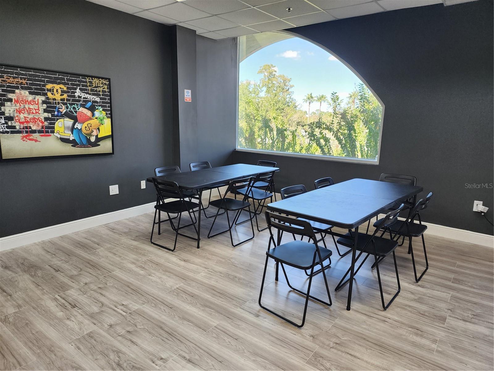 7075 KINGSPOINTE PKWY #9, ORLANDO, FL, 32819