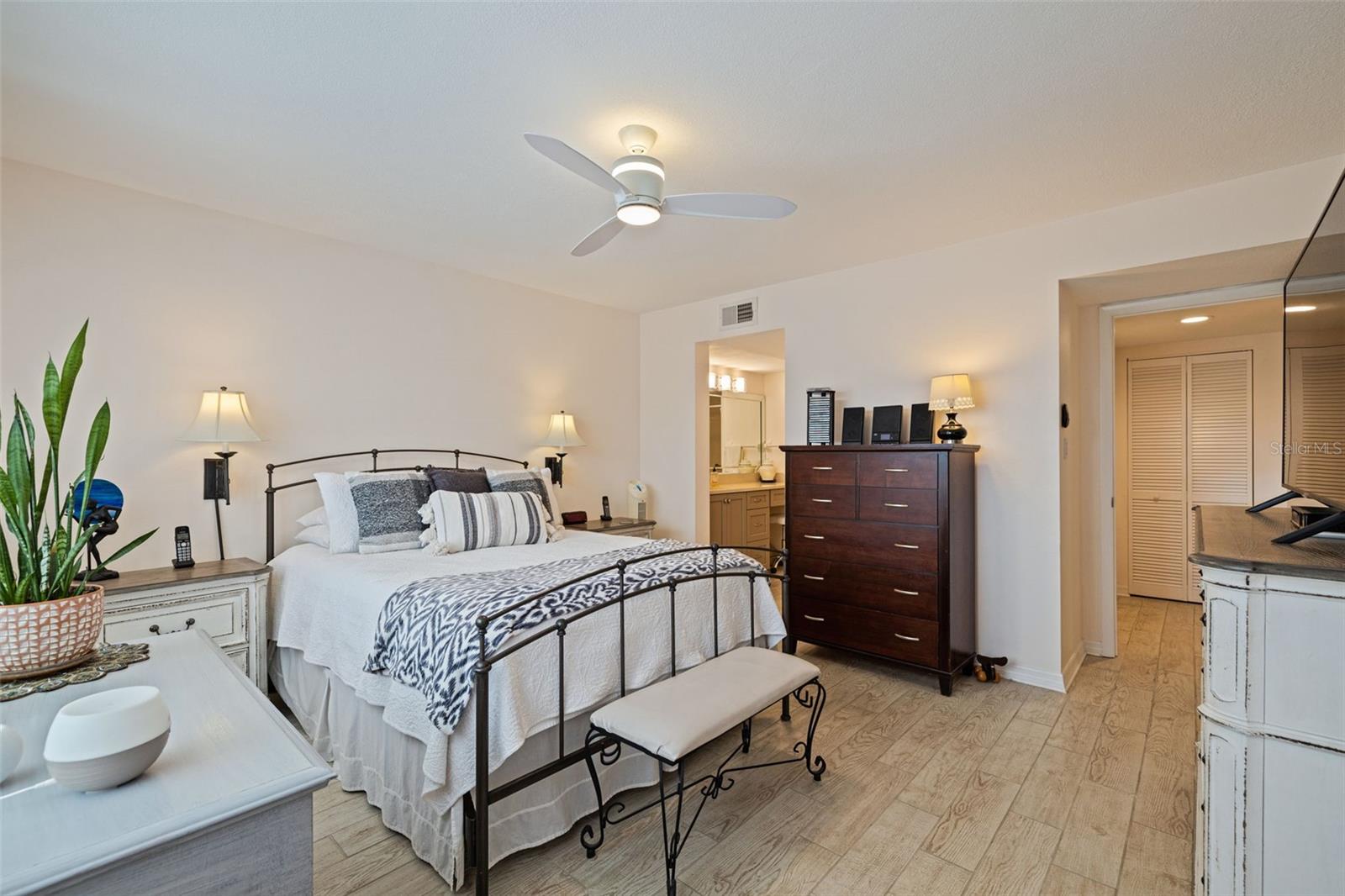 1316 PASADENA AVE S #203, SOUTH PASADENA, FL, 33707