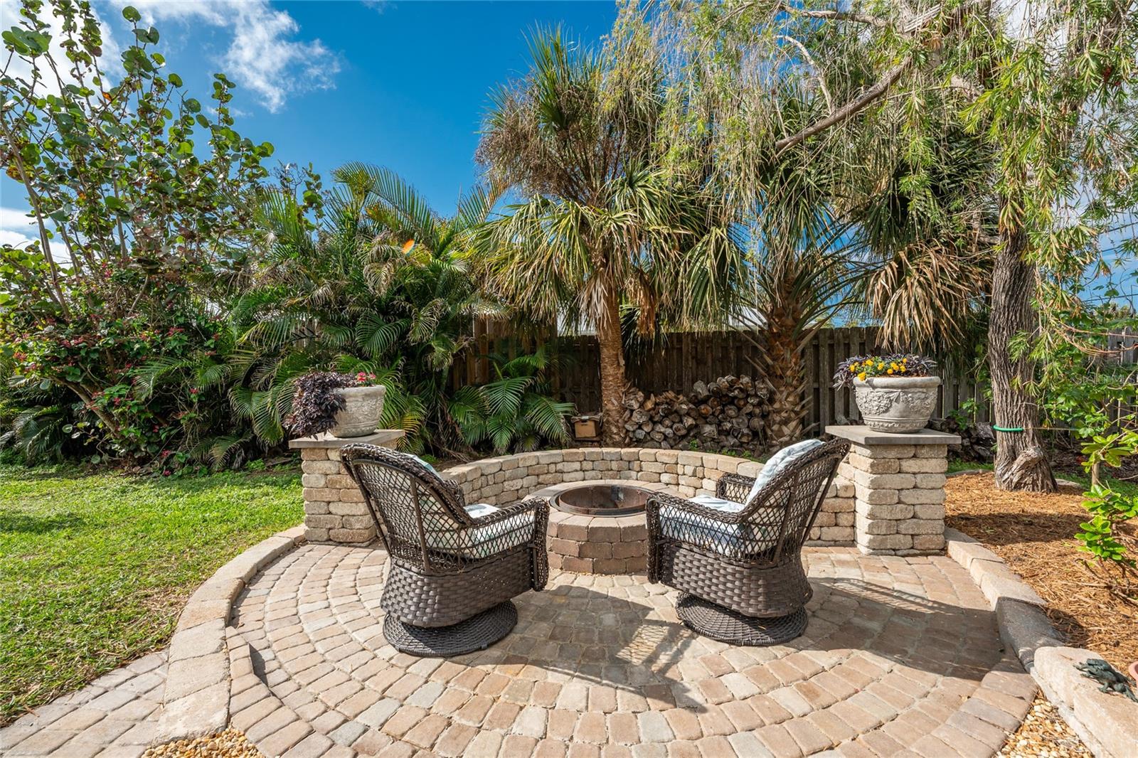 700 CURTIS BLVD, ENGLEWOOD, FL, 34223