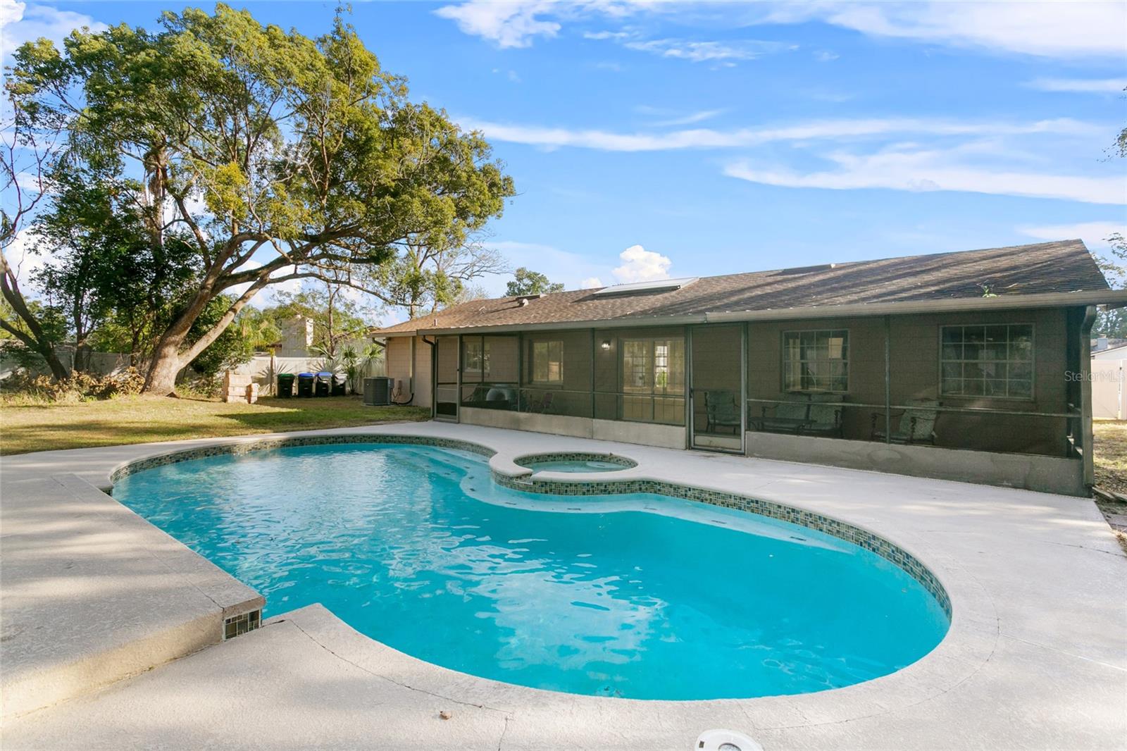 8438 BAY OAK CT, ORLANDO, FL, 32810