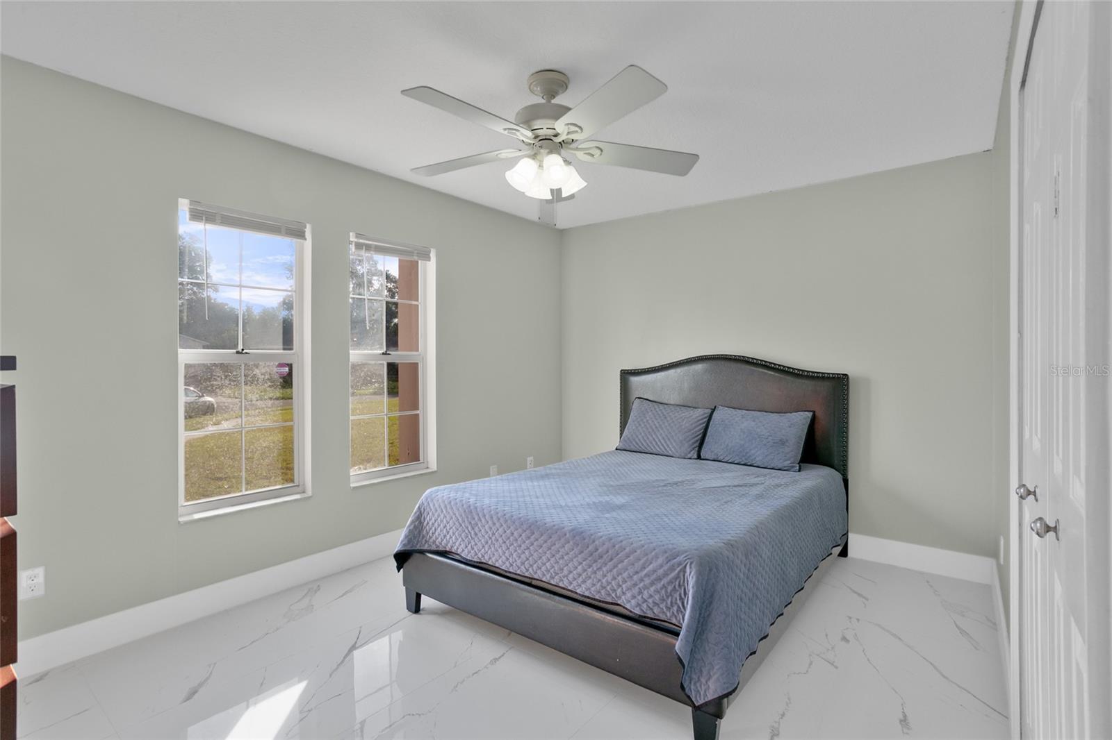 8438 BAY OAK CT, ORLANDO, FL, 32810