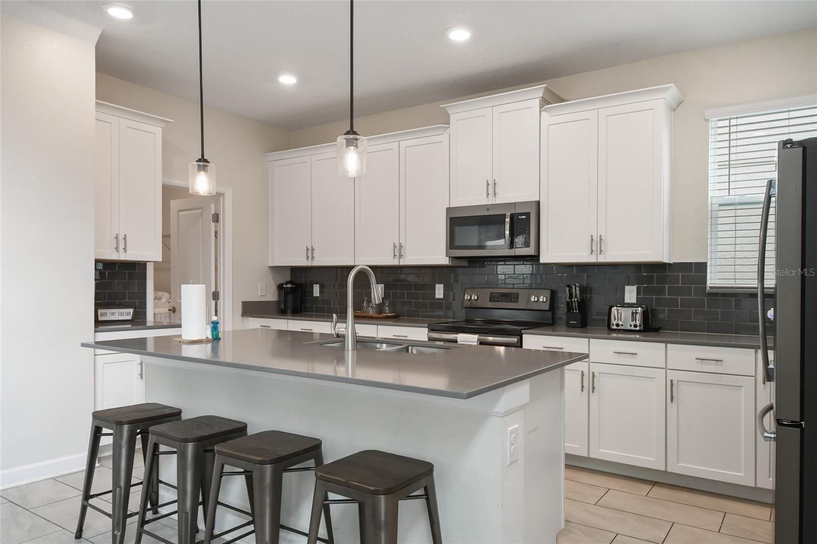 8942 CABOT CLIFFS DR, DAVENPORT, FL, 33896