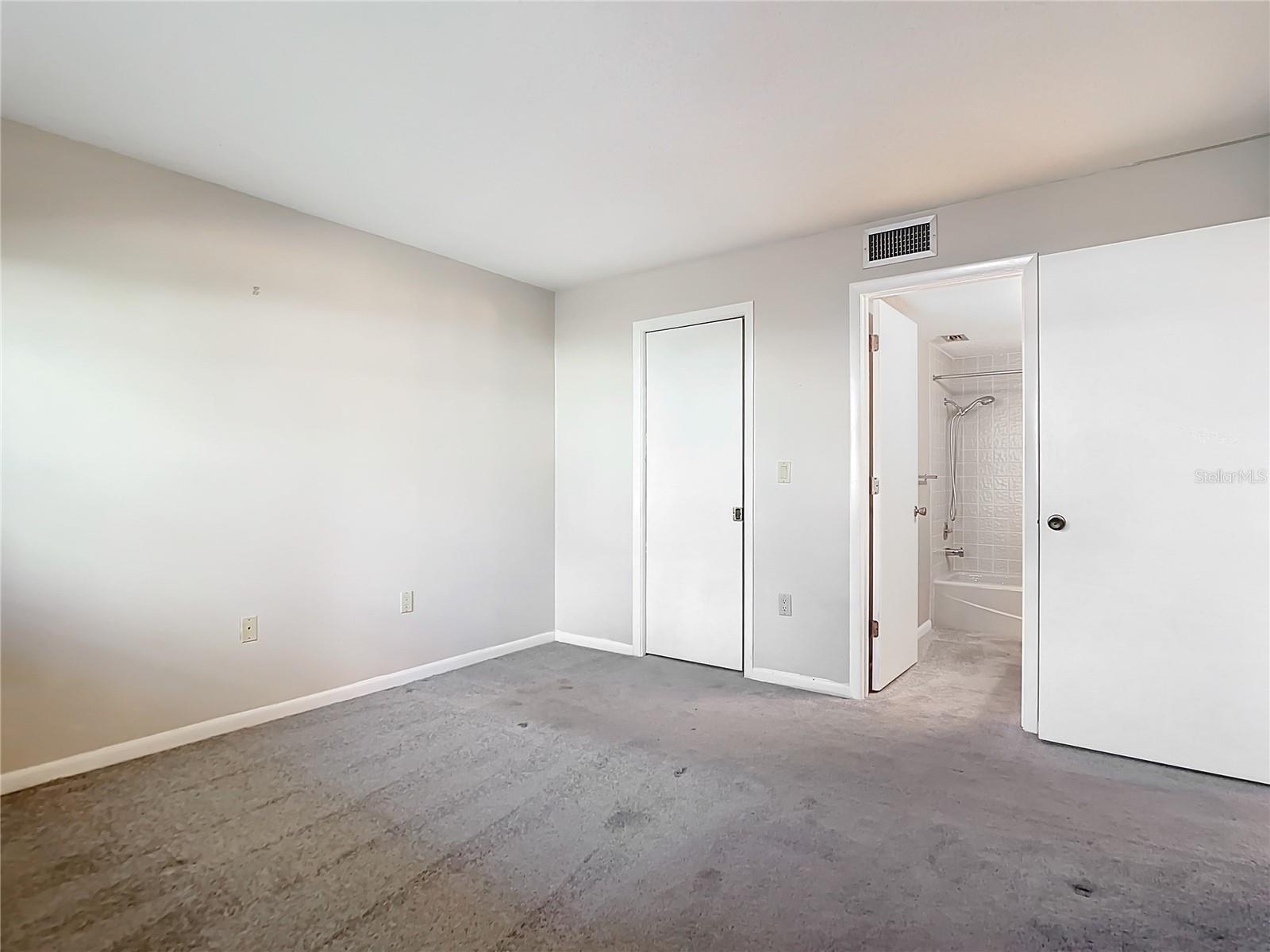 758 VILLAGE CIR #106, VENICE, FL, 34292