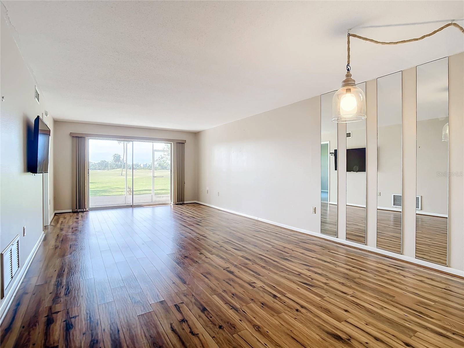 758 VILLAGE CIR #106, VENICE, FL, 34292