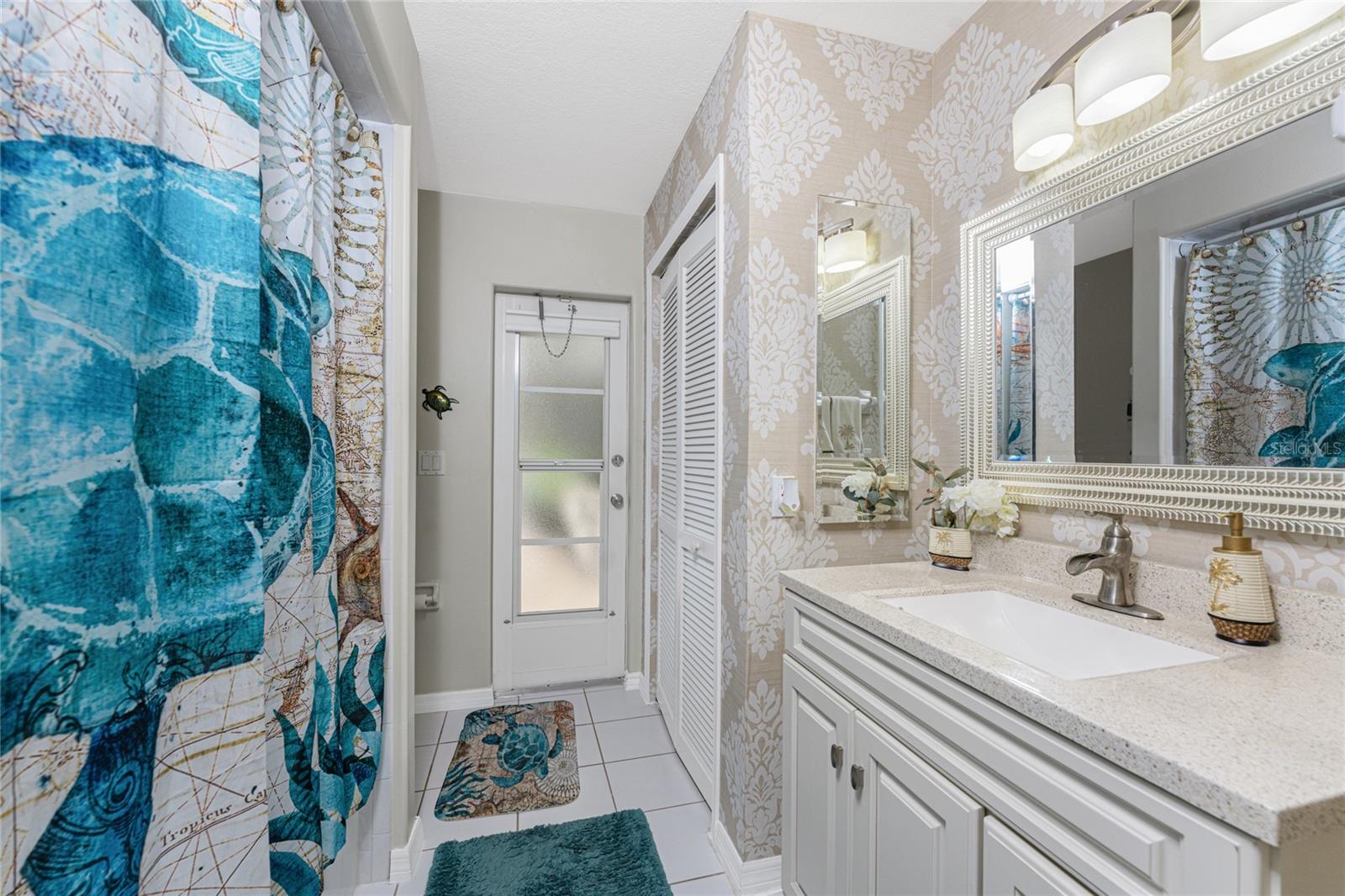17260 VAGABOND CIR, PUNTA GORDA, FL, 33955