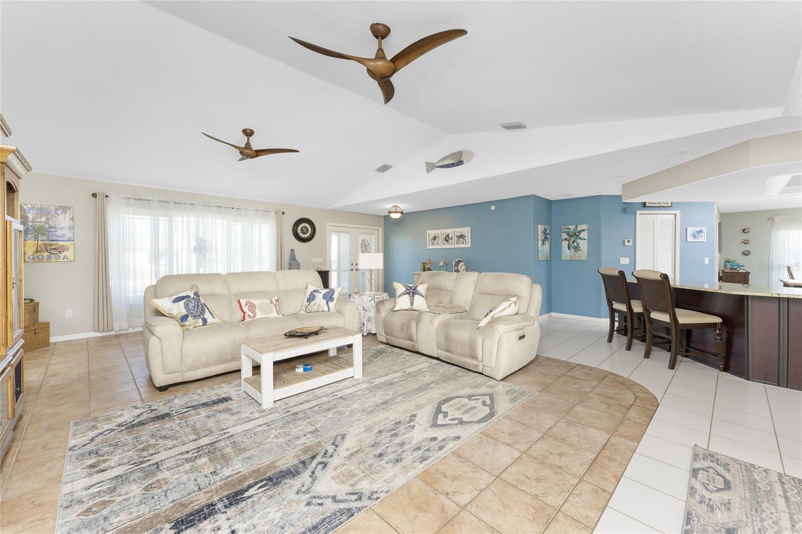 17260 VAGABOND CIR, PUNTA GORDA, FL, 33955