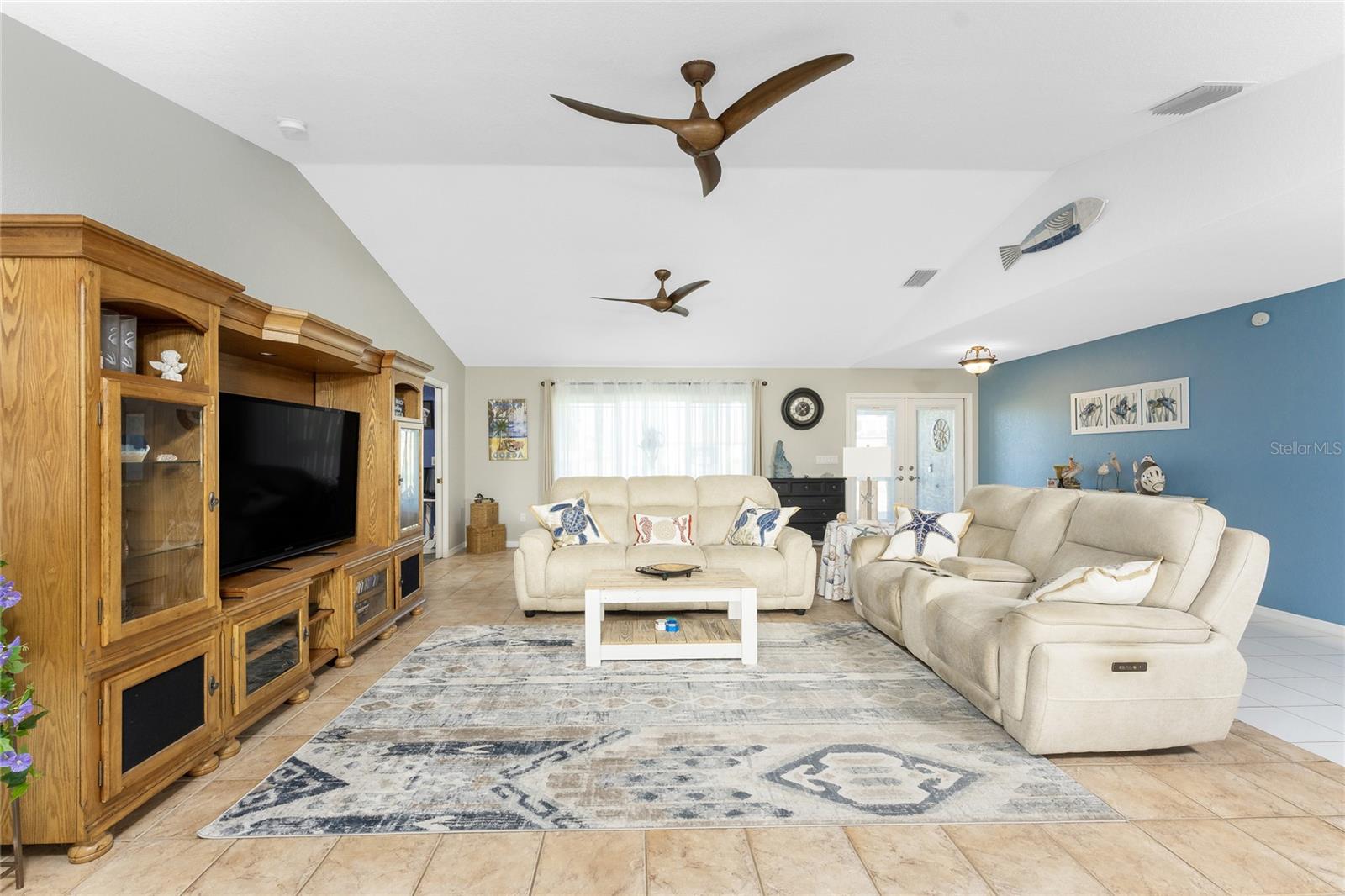17260 VAGABOND CIR, PUNTA GORDA, FL, 33955