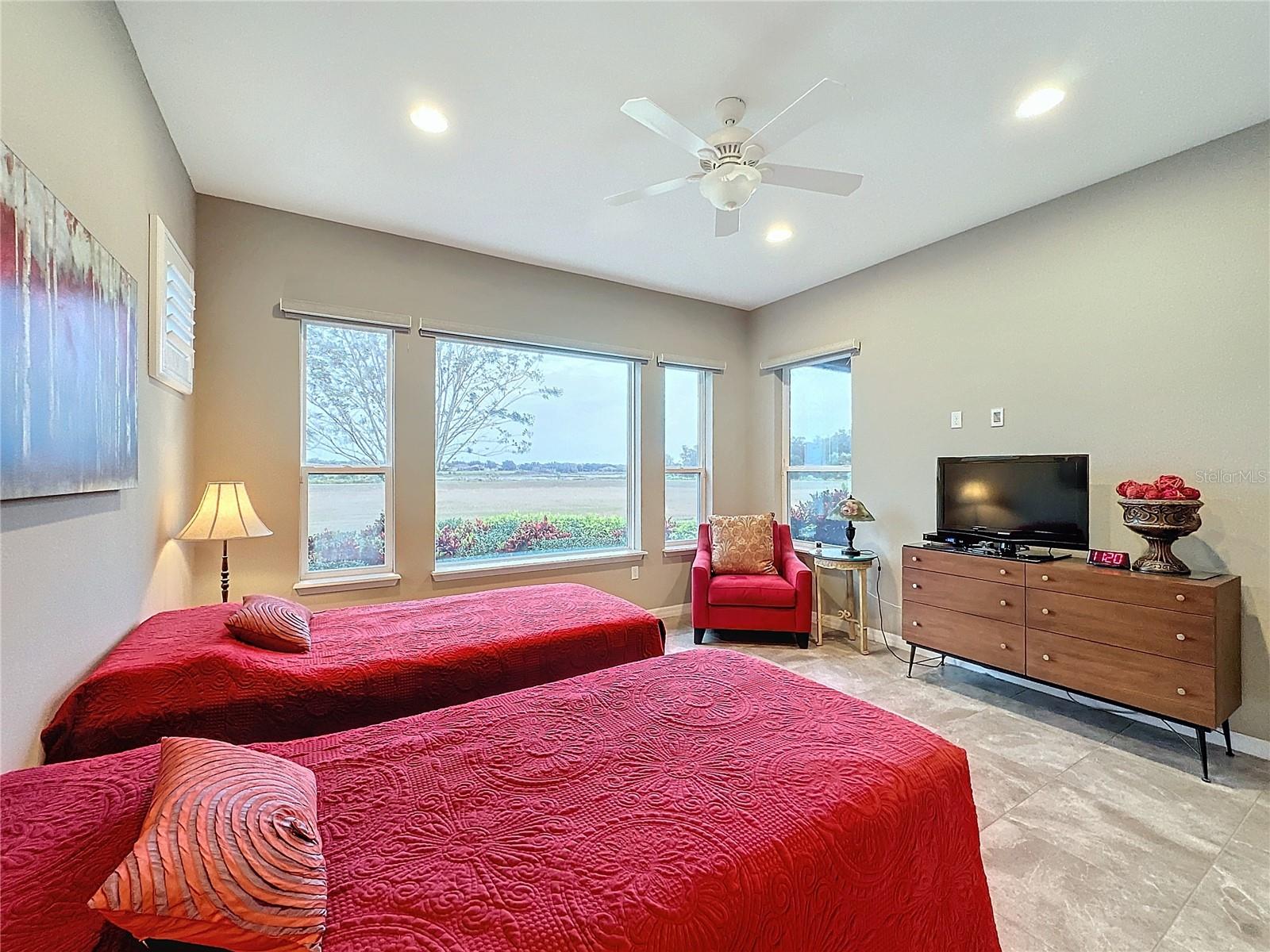 729 ALCOVE DR, GROVELAND, FL, 34736