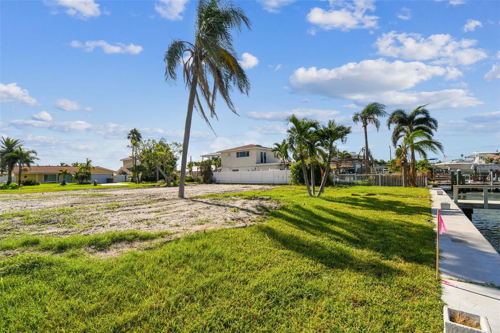 568 JOHNS PASS AVE, MADEIRA BEACH, FL, 33708