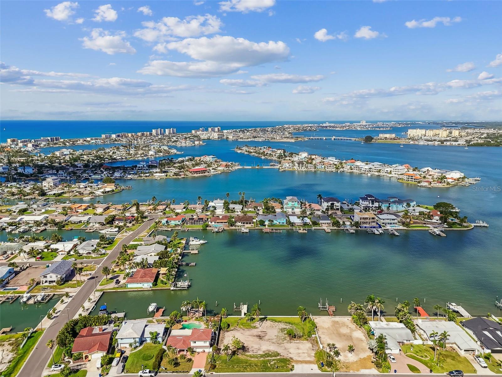 568 JOHNS PASS AVE, MADEIRA BEACH, FL, 33708