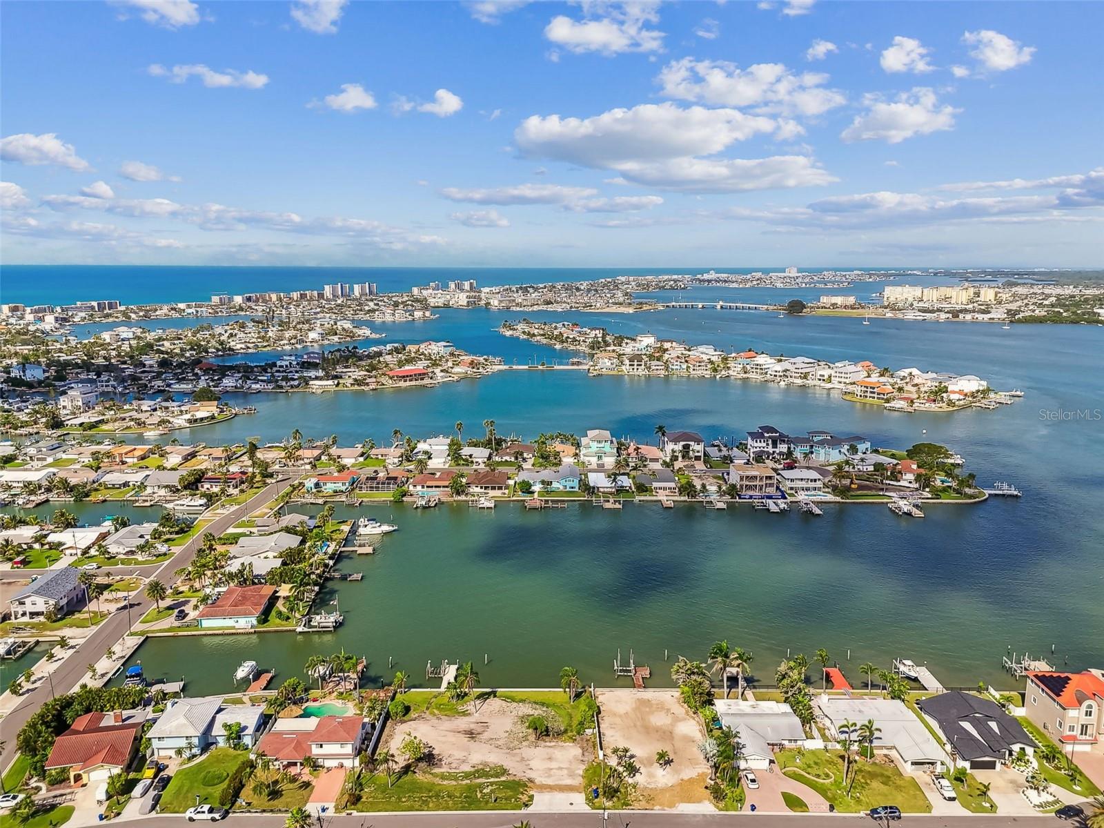 568 JOHNS PASS AVE, MADEIRA BEACH, FL, 33708