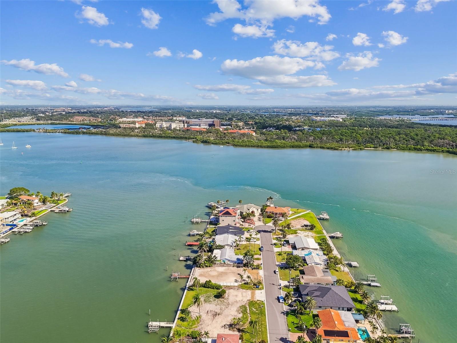 568 JOHNS PASS AVE, MADEIRA BEACH, FL, 33708