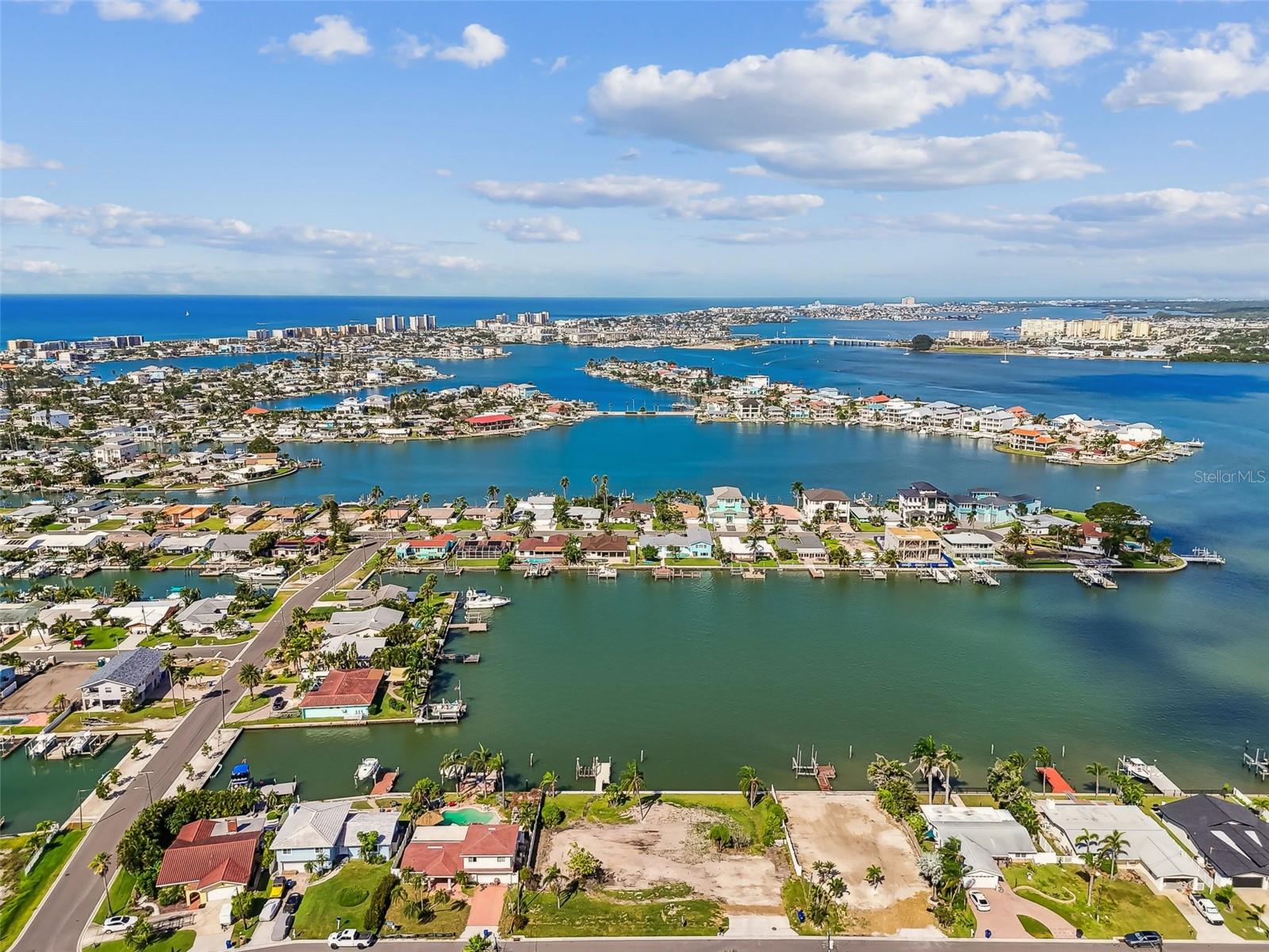 568 JOHNS PASS AVE, MADEIRA BEACH, FL, 33708