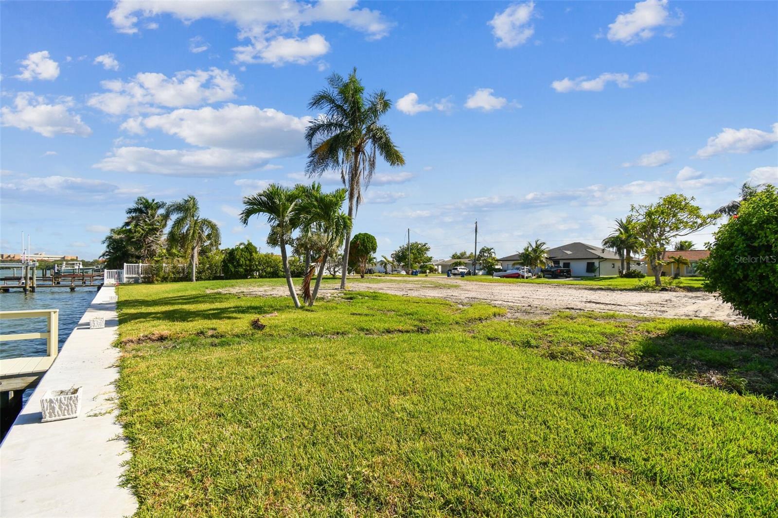 568 JOHNS PASS AVE, MADEIRA BEACH, FL, 33708
