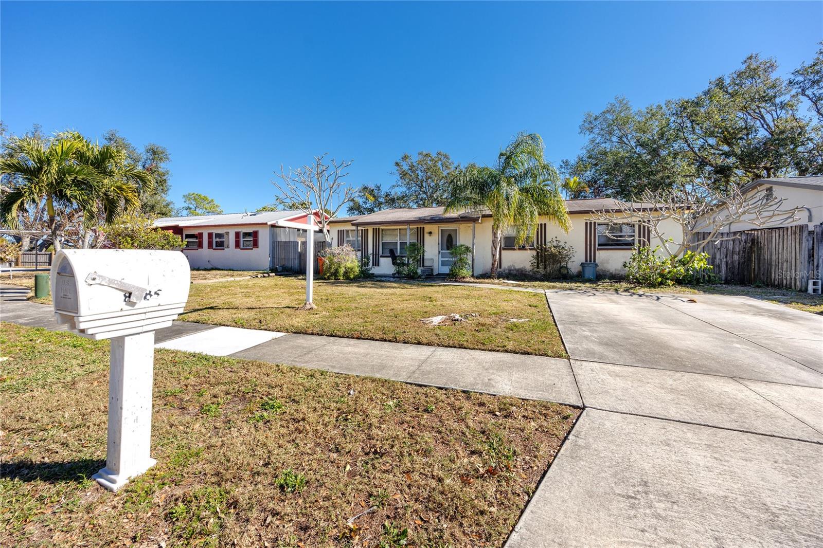 8385 81ST ST, SEMINOLE, FL, 33777