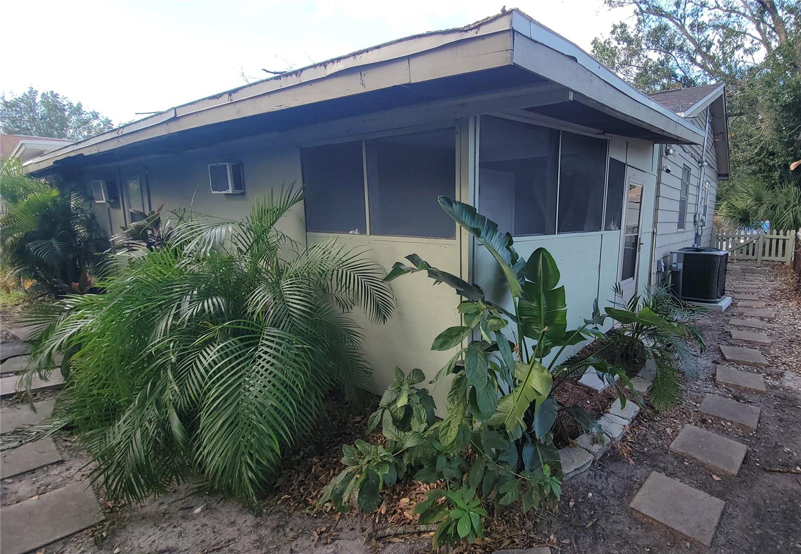 3416 W CHESTNUT ST #2, TAMPA, FL, 33607
