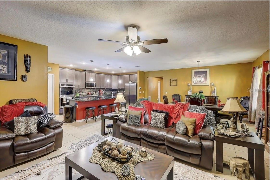 1041 BRADFORD RIDGE DR, LEESBURG, FL, 34748