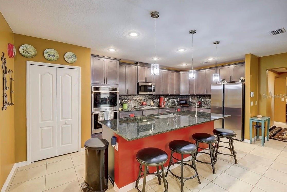 1041 BRADFORD RIDGE DR, LEESBURG, FL, 34748