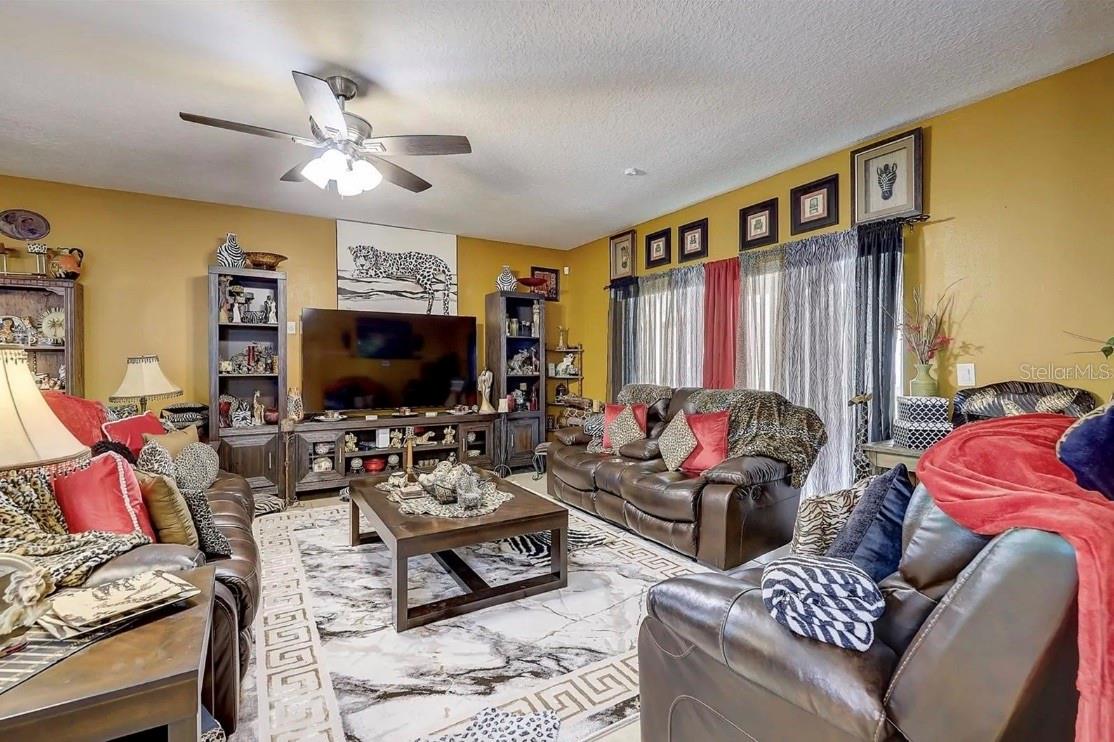 1041 BRADFORD RIDGE DR, LEESBURG, FL, 34748