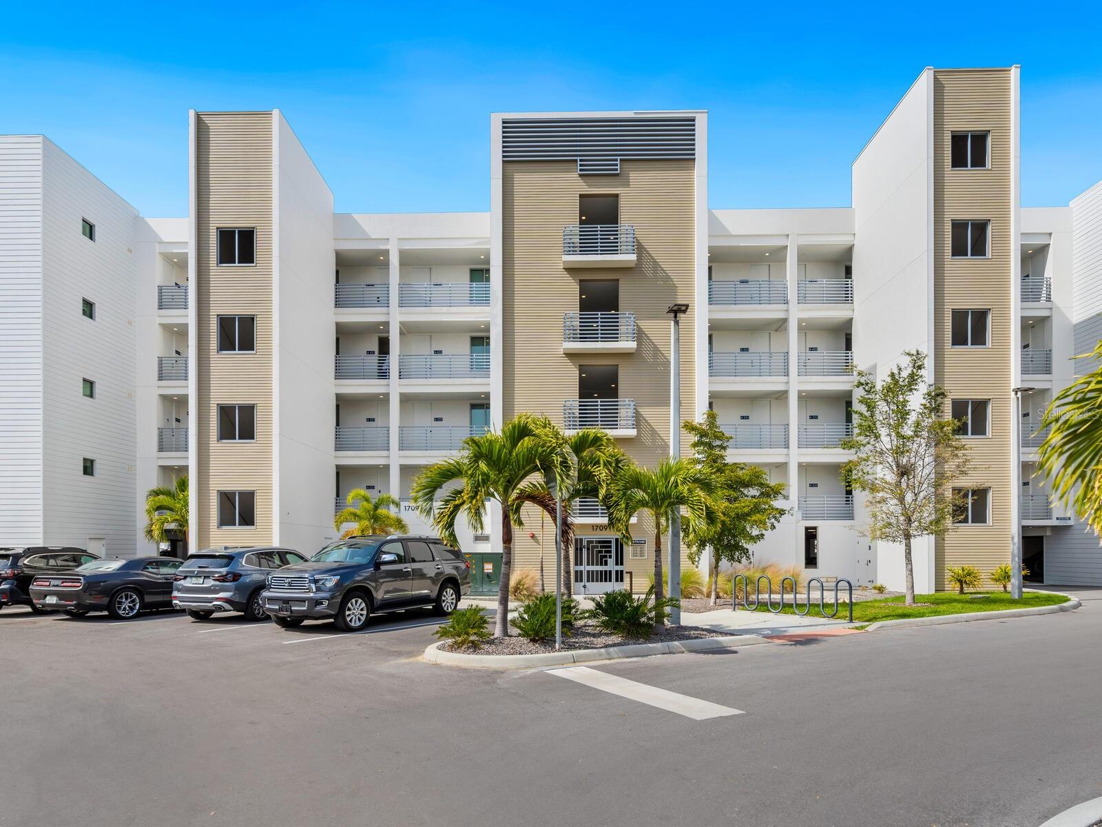 1709 N TAMIAMI TRL #A421, SARASOTA, FL, 34234