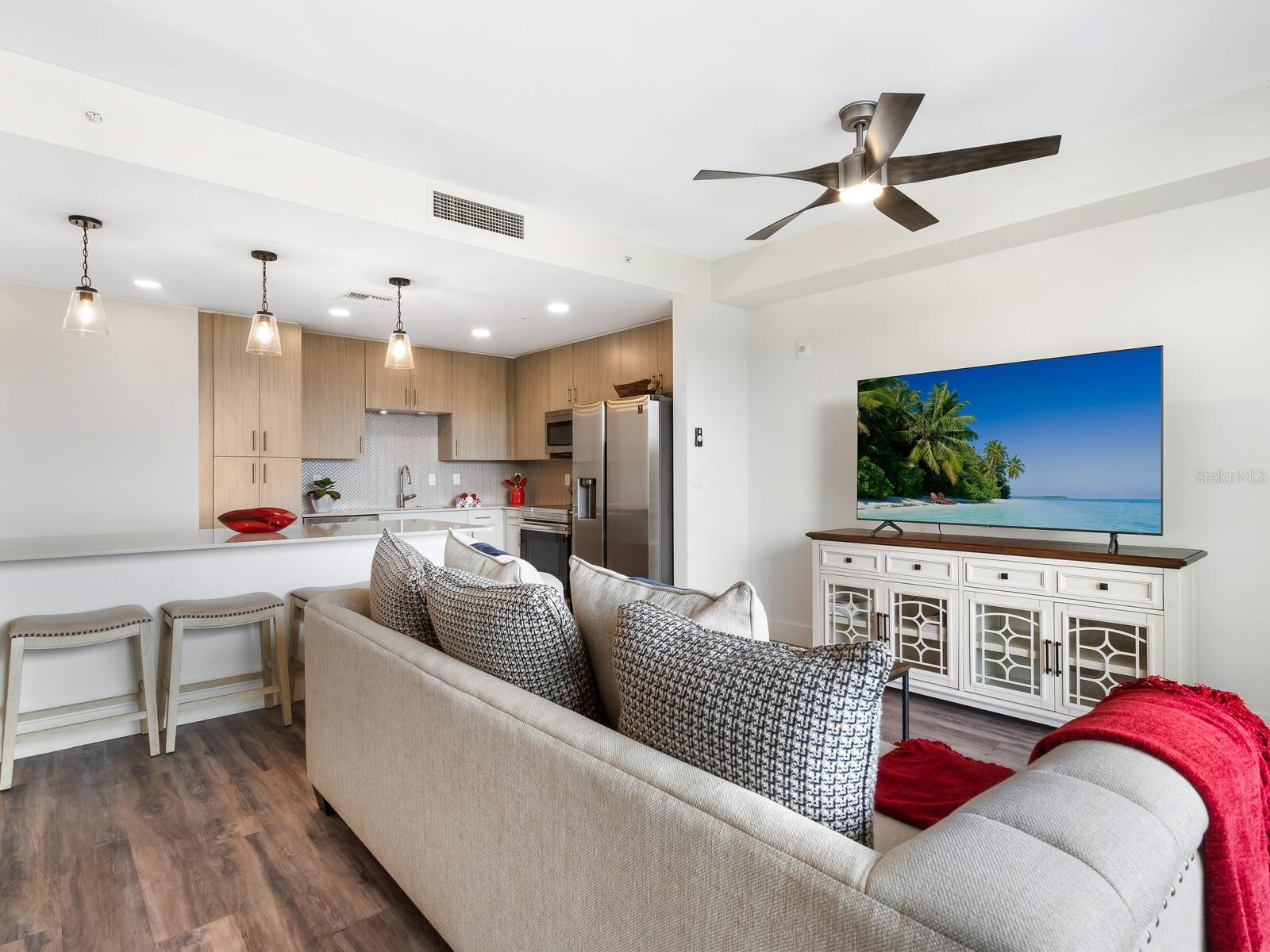 1709 N TAMIAMI TRL #A421, SARASOTA, FL, 34234