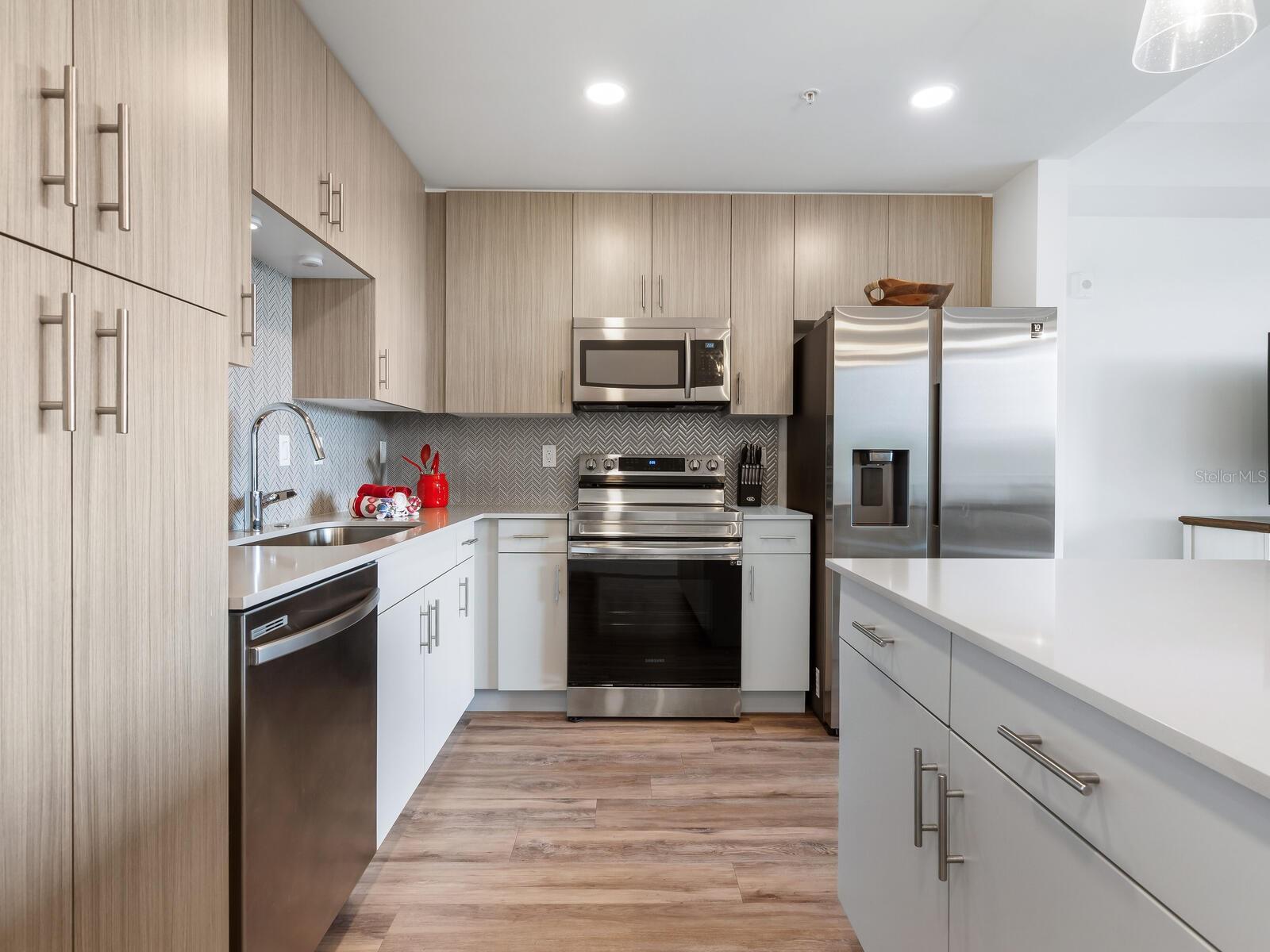 1709 N TAMIAMI TRL #A421, SARASOTA, FL, 34234