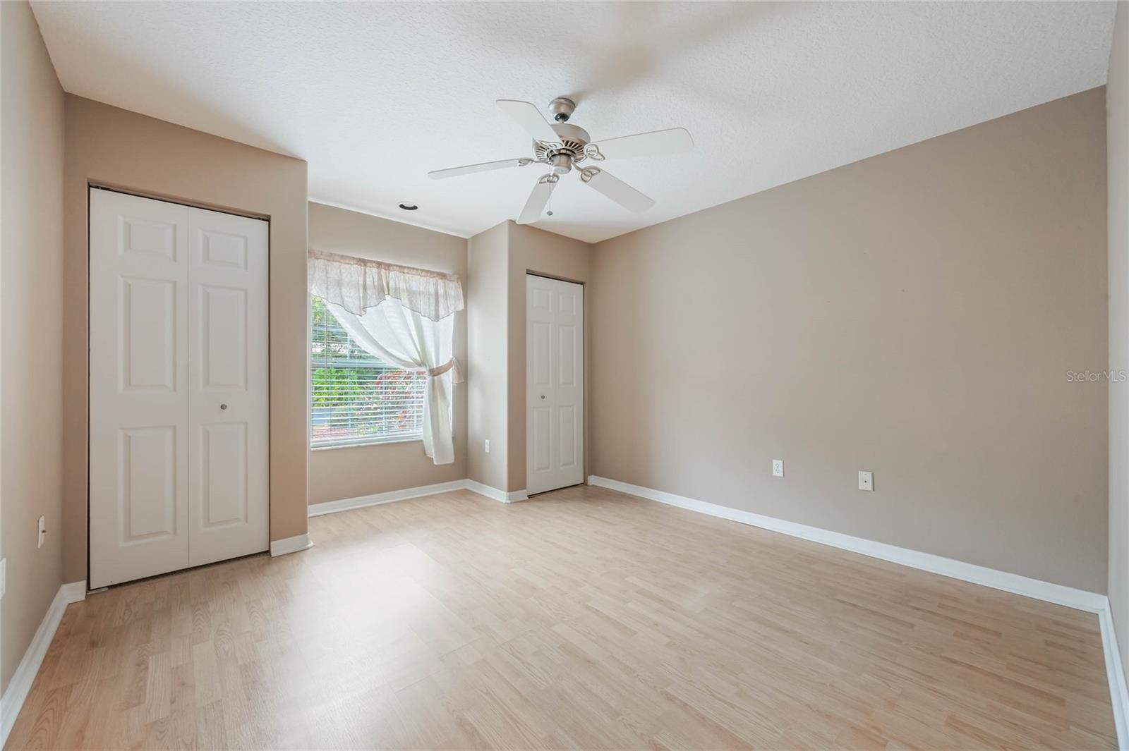 572 SHERWOOD OAKS RD, ORANGE CITY, FL, 32763